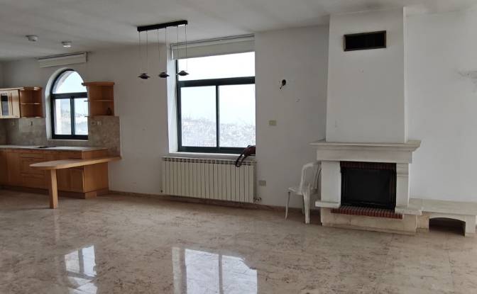 Appartement Te koop 22 Gikhon St. Foto#13