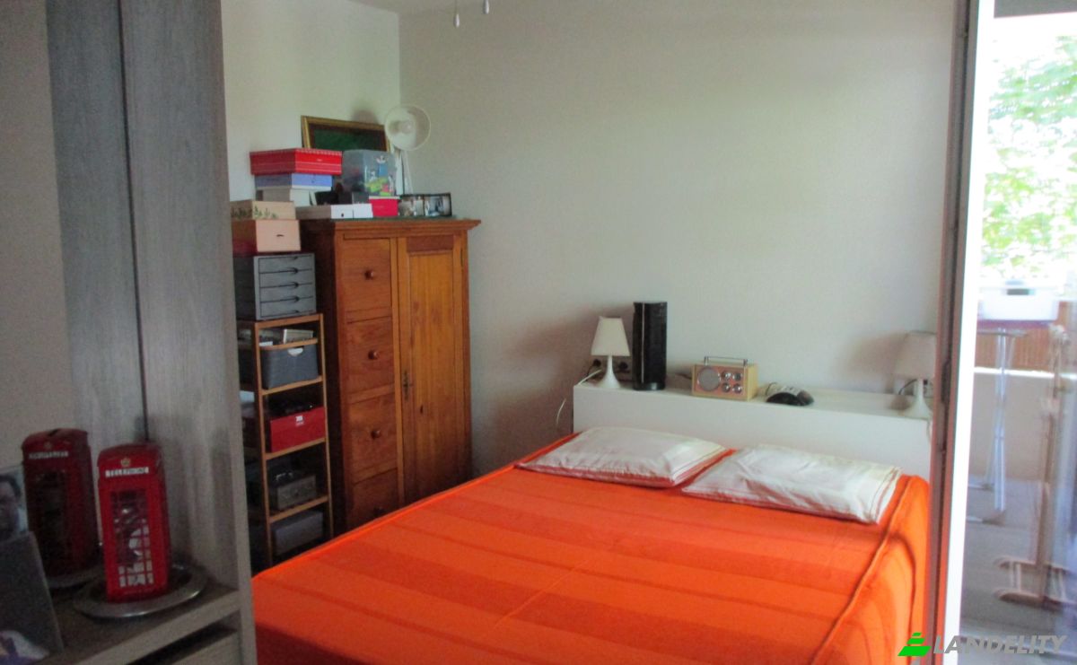 Apartment for Sale 76 Chem de la Traille, 84700 Sorgues, Sorgues, Vaucluse, Provence-Alpes-Cote dAzur, France. Photo 4