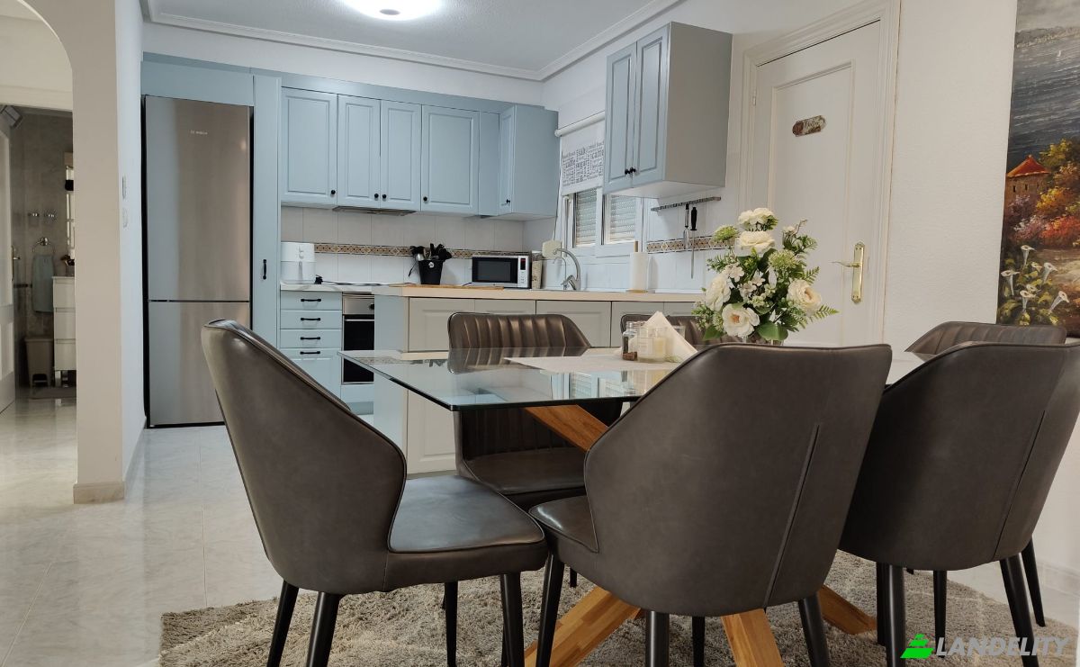 Apartment for Sale C Nicolas de Bussi, Orihuela, Torrevieja, Alicante, Valencian Community, Spain. Photo 5
