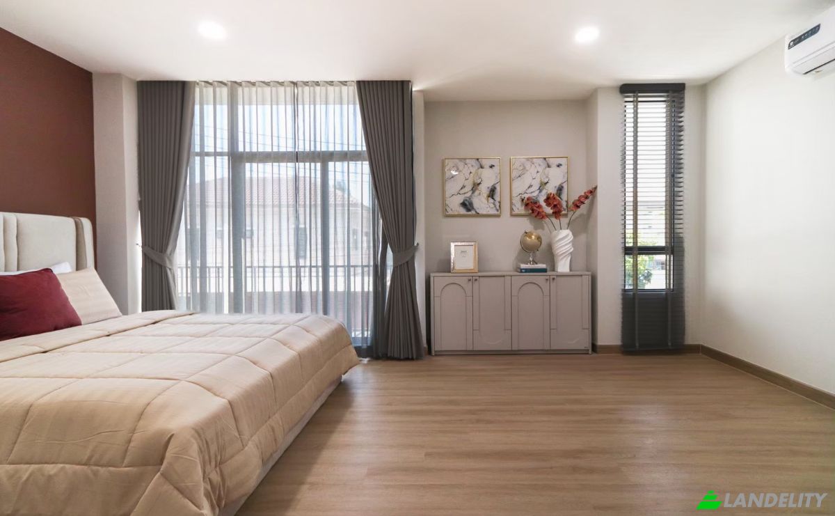 Single Family Home for Sale 385 Bang Lamung 3 Alley, Tambon Bang Lamung, Amphoe Bang Lamung, Chang Wat Chon Buri 20150, Laem Chabang, Bang Lamung District, Chon Buri, Thailand. Photo 15