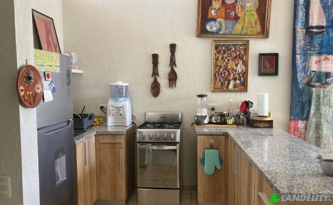 Single Family Home for Sale Apopa. Photo#2 Single Family Home for Sale Apopa. Photo#2