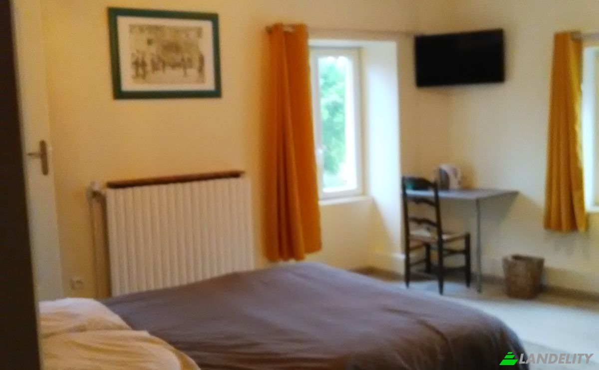 Townhouse for Sale 7 Av de la Montagne Noire, 11610 Pennautier, Pennautier, Aude, Occitanie, France. Photo 11