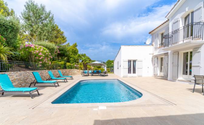 Villa for Sale 20 Rue Annie dArco. Photo#12
