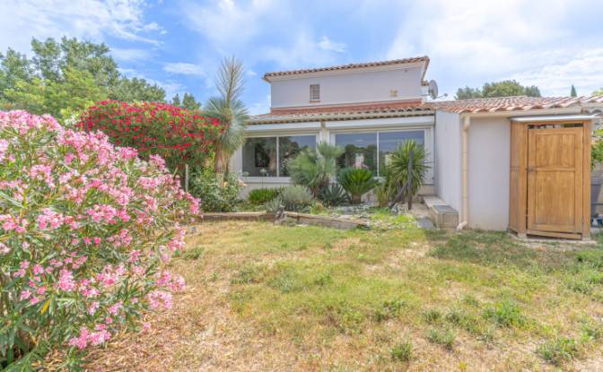 Villa for Sale 20 Rue Annie dArco. Photo#14