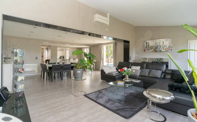 Villa for Sale 20 Rue Annie dArco. Photo#4