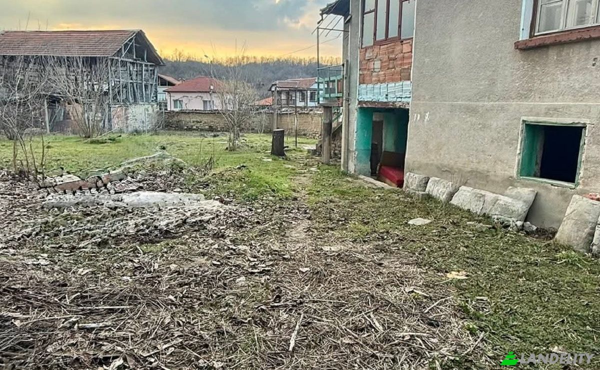 Single Family Home for Sale 3528 Borovtsi, Borovtsi, Berkovitza, Montana Province, Bulgaria. Photo 4
