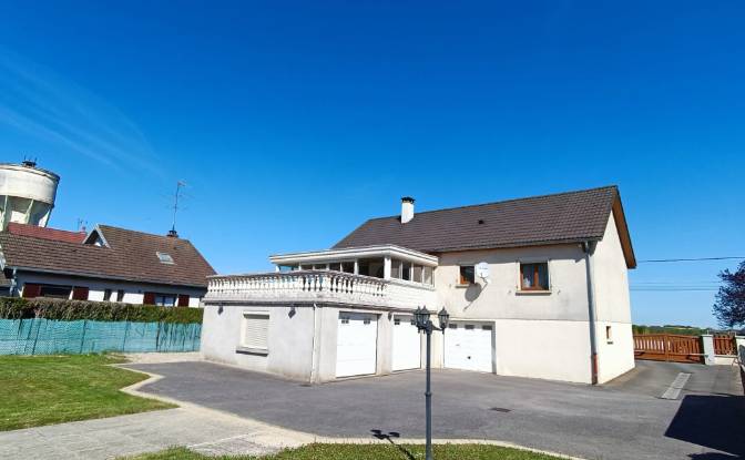 Single Family Home for Sale 27 Rue de la Gare. Photo#1 Single Family Home for Sale 27 Rue de la Gare. Photo#1