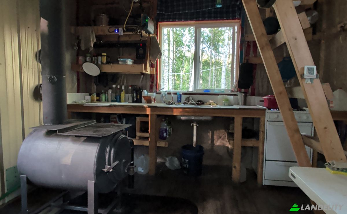 Cabin/Cottage for Sale 4645 Treasure St, Fairbanks, Fairbanks North Star Borough, Alaska, United States, AK 99712, USA. Photo 12
