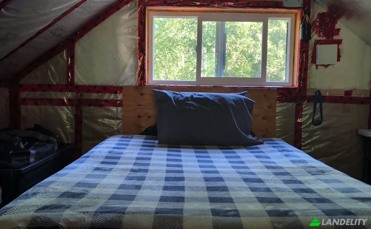 Cabin/Cottage for Sale 4645 Treasure St, Fairbanks, Fairbanks North Star Borough, Alaska, United States, AK 99712, USA. Photo 14
