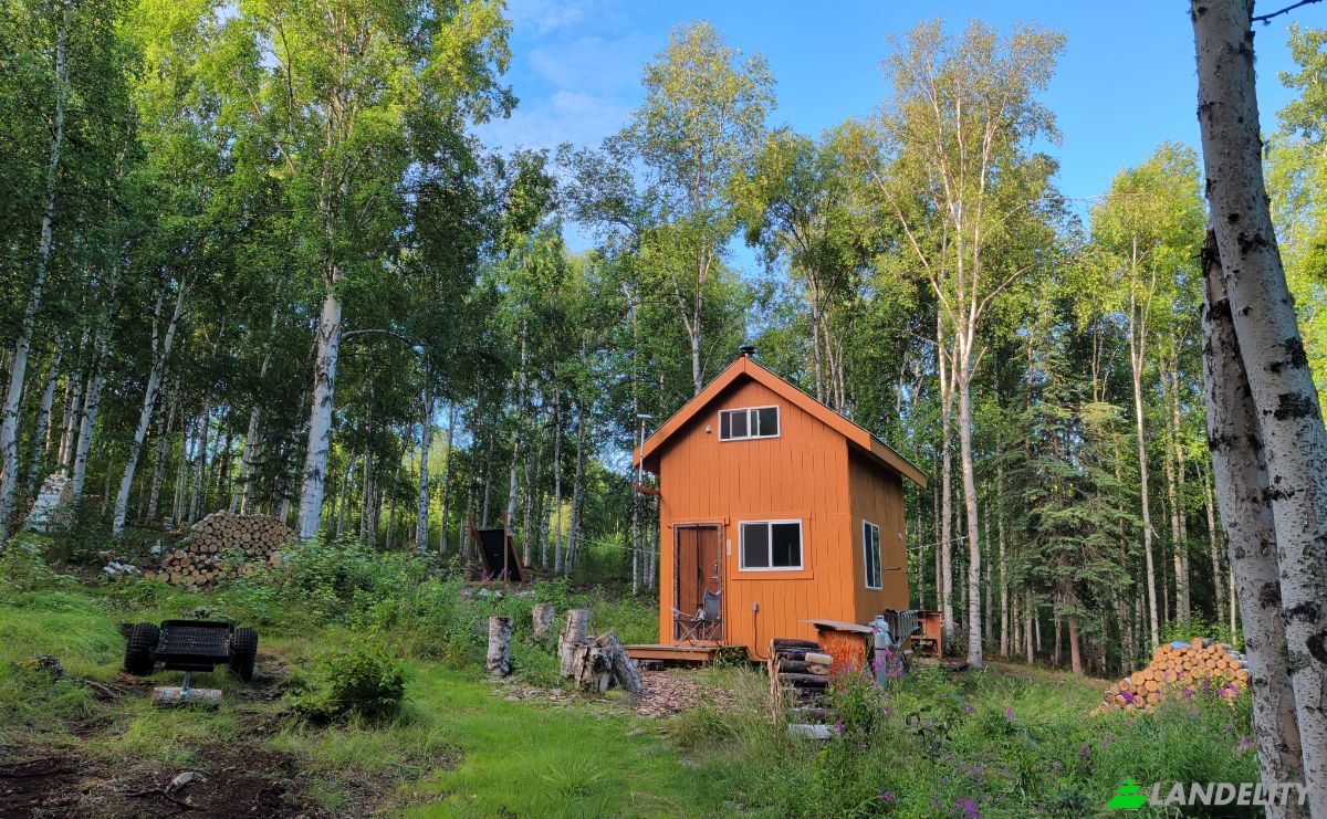 Cabin/Cottage for Sale 4645 Treasure St, Fairbanks, Fairbanks North Star Borough, Alaska, United States, AK 99712, USA. Photo 8