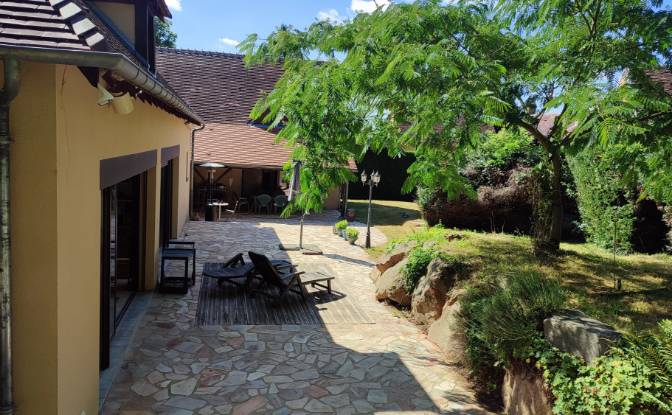 Villa for Sale 520 La Maison Rouge. Photo#6 Villa for Sale 520 La Maison Rouge. Photo#6