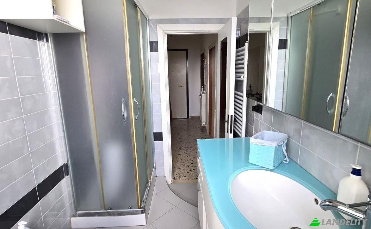 Apartment for Sale Via Serri, 58022 Follonica GR, Follonica, Province of Grosseto, Tuscany, Italy. Photo 12