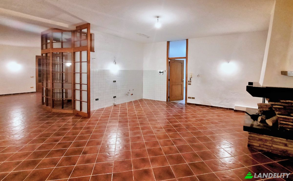 Villa for Sale Ponte Simonetta, 61045 Ponte della Simonetta PU, Ponte della Simonetta, Province of Pesaro and Urbino, Marche, Italy. Photo 8
