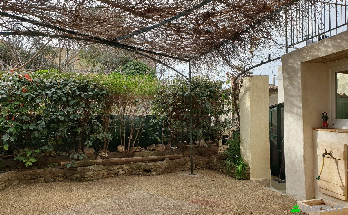 Maison unifamiliale à vendre 3 Chem des Trécasteaux, 13430 Eyguières, Eyguières, Bouches-du-Rhône, Provence-Alpes-Côte dAzur, France. Photo 1