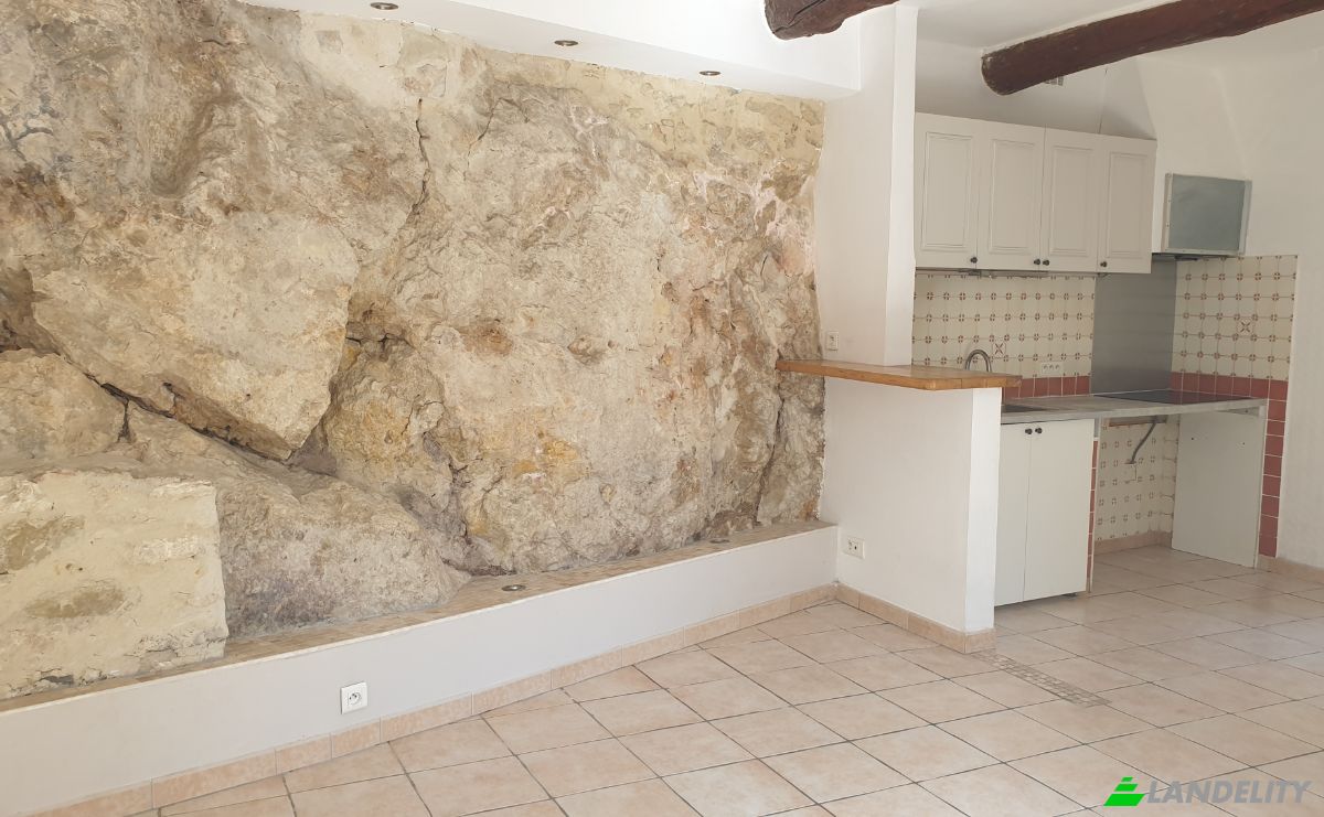 Maison unifamiliale à vendre 3 Chem des Trécasteaux, 13430 Eyguières, Eyguières, Bouches-du-Rhône, Provence-Alpes-Côte dAzur, France. Photo 3