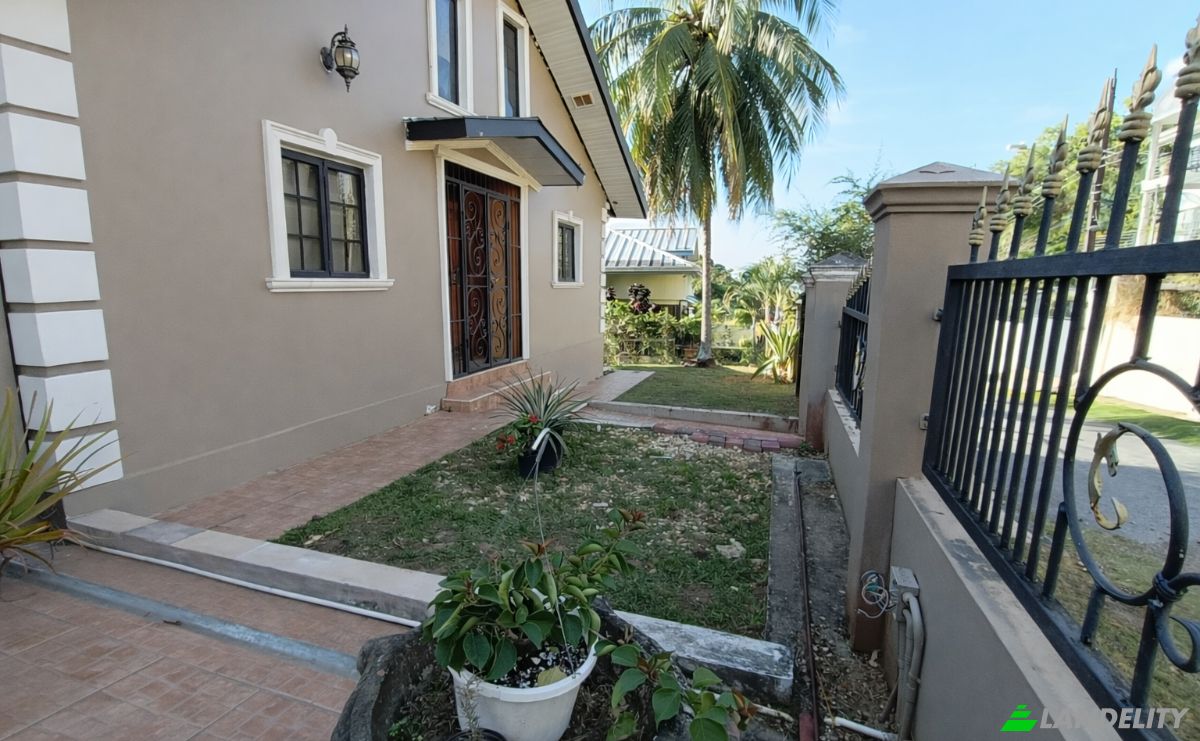 Casa unifamiliar à venda B10 St Benedict Gardents St Augustine, Tunapuna, Tunapuna Piarco Regional Corporation, Trinidad and Tobago. foto 12