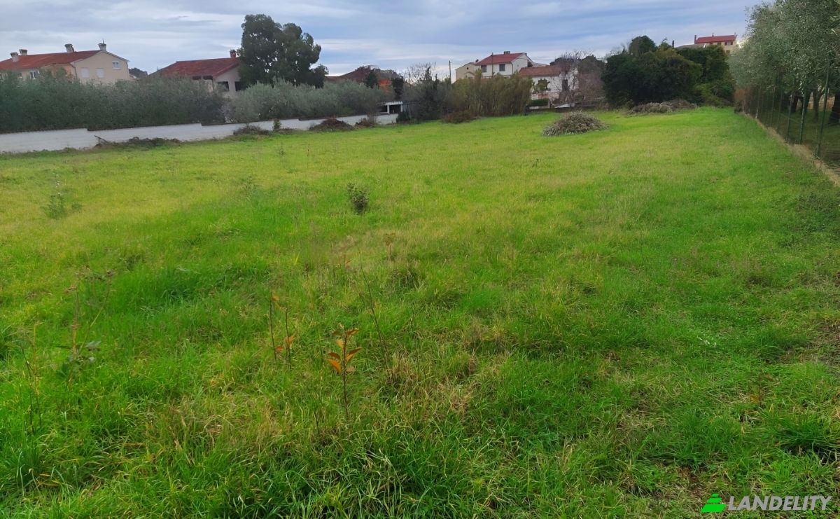 Land Lot for Sale Kastanjer 69, 52100, Pula, Grad Pula, Istria County, Croatia. Photo 5