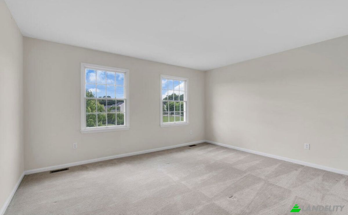 Single Family Home for Sale 2 Hoover St, Freehold, NJ 07728, USA, Freehold Township, Monmouth County, New Jersey, United States. Photo 10
