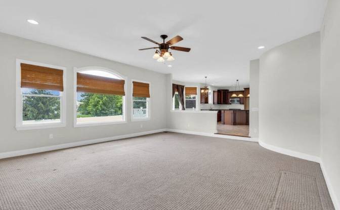 Single Family Home for Sale 2 Hoover St, Freehold. Photo#7 Single Family Home for Sale 2 Hoover St, Freehold. Photo#7