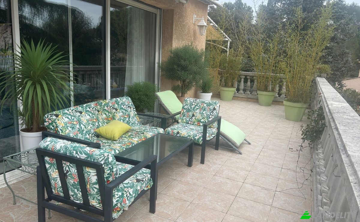 Villa for Sale 25 All des Oliviers, 06330 Roquefort-les-Pins, Roquefort-les-Pins, Alpes-Maritimes, Provence-Alpes-Cote dAzur, France. Photo 2