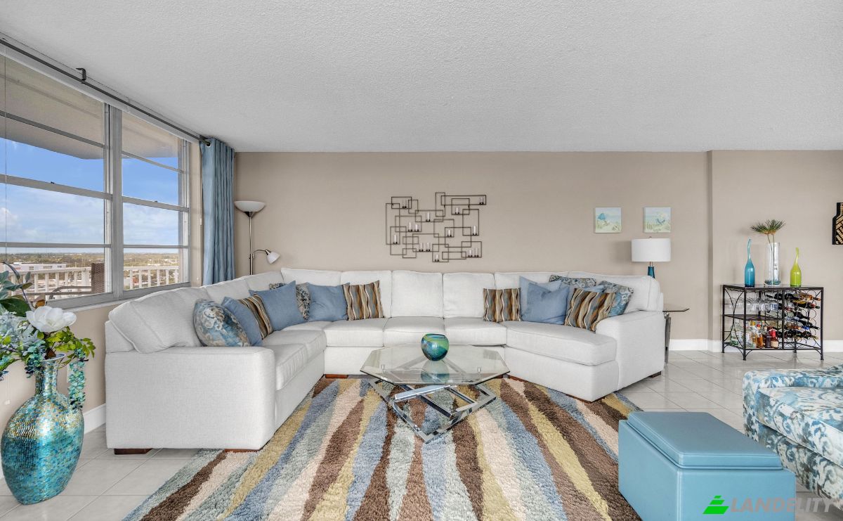 Condo for Sale Admirals Port, Aventura, Miami-Dade County, Florida, United States, FL 33160, USA. Photo 17