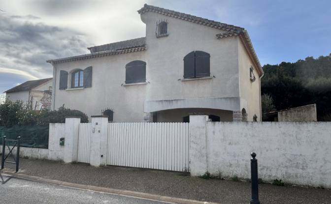 Villa for Sale 711 Bd de lOrb. Photo#2 Villa for Sale 711 Bd de lOrb. Photo#2