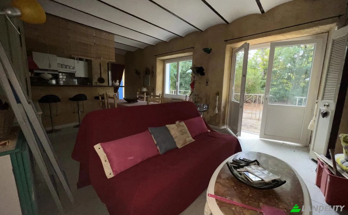 Townhouse for Sale 5 Pl de Leglise, 30110 Sainte-Cecile-dAndorge, Sainte-Cecile-dAndorge, Gard, Occitanie, France. Photo 3