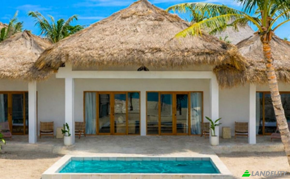 Villa for Sale Jalan Tanpa Nama, Beru, West Sumbawa Regency, West Nusa Tenggara, Indonesia, Kec Jereweh, Kabupaten Sumbawa Barat, Nusa Tenggara Bar. Photo 1