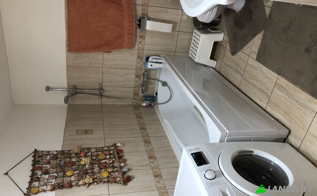 Single Family Home for Sale Strada Bisericii Romane, Vulcan 507270, Vulcan, Brasov, Romania. Photo 5