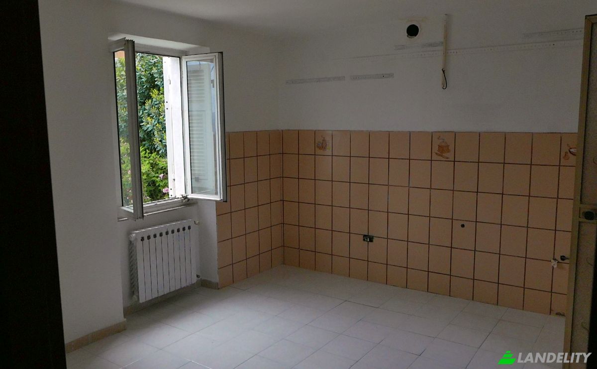 Apartment for Sale Localita Costa di Tranci, 19020 Calice al Cornoviglio SP, Calice al Cornoviglio, Province of La Spezia, Liguria, Italy. Photo 3