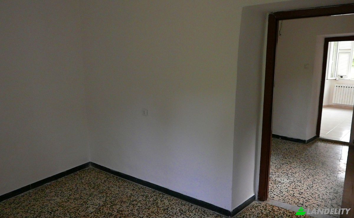 Apartment for Sale Localita Costa di Tranci, 19020 Calice al Cornoviglio SP, Calice al Cornoviglio, Province of La Spezia, Liguria, Italy. Photo 9