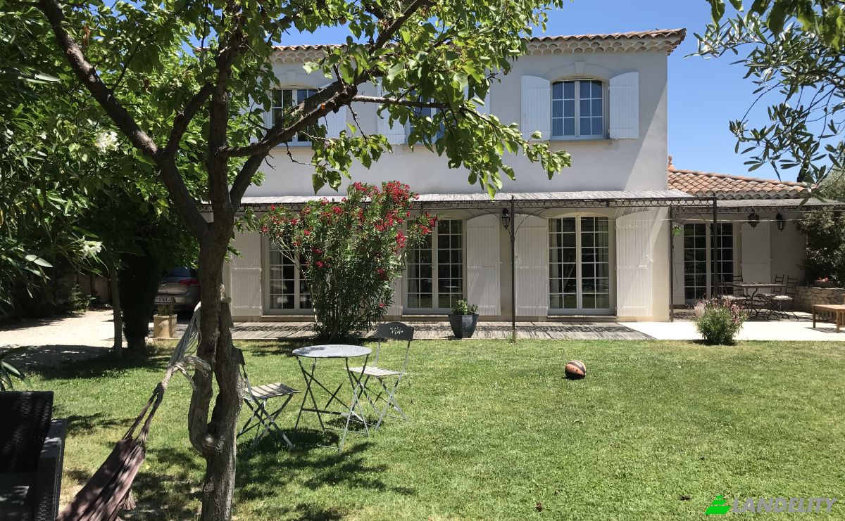 Villa for Sale 155 Chem des Carrieres, 30126 Lirac, Lirac, Gard, Occitanie, France. Photo 1