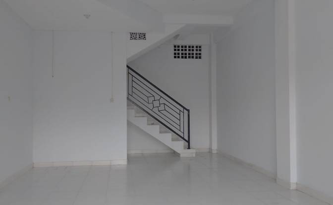 Store Front for Rent Jl WR Supratman No239. Photo#2