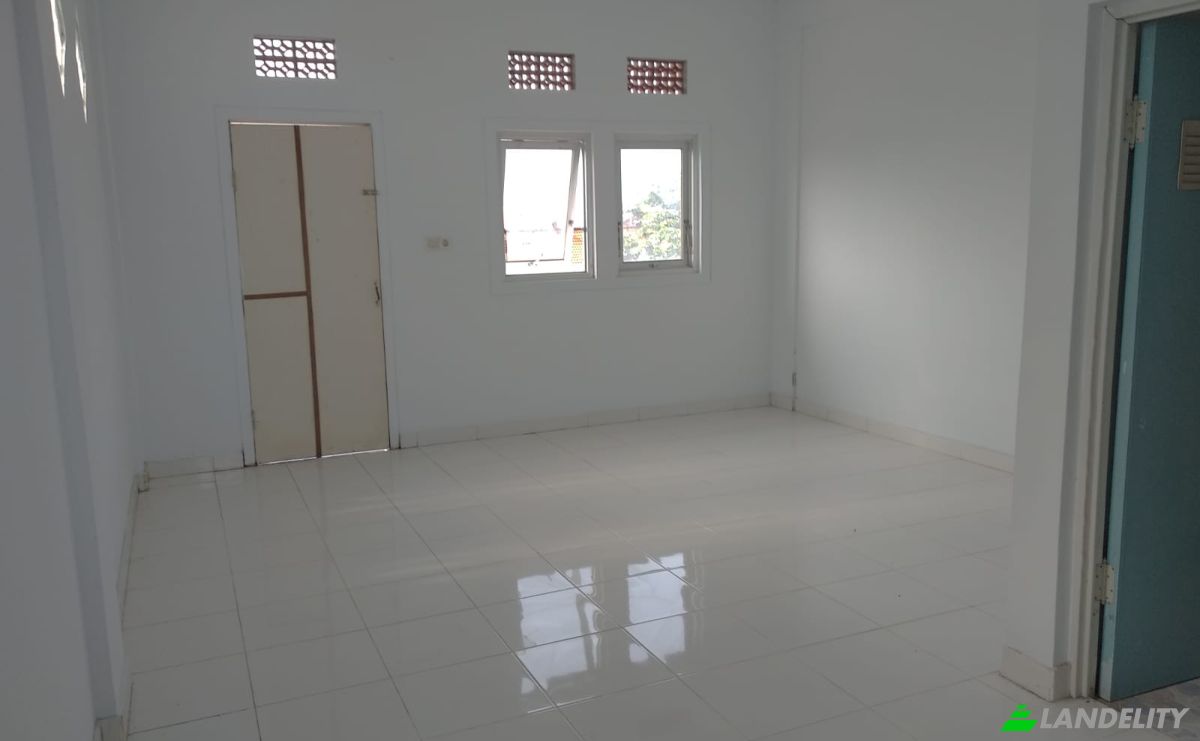 Store Front for Rent Jl WR Supratman No239, Kesiman Kertalangu, Kec Denpasar Tim, Kota Denpasar, Bali 80237, Denpasar, Denpasar City, Bali, Indonesia. Photo 4