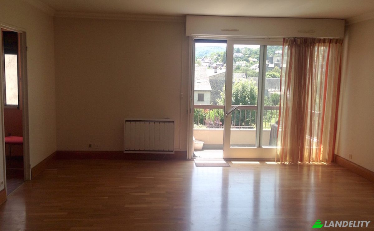 Apartment for Sale 2 Rue Jean Boudou, 12500 Espalion, Espalion, Aveyron, Occitanie, France. Photo 3