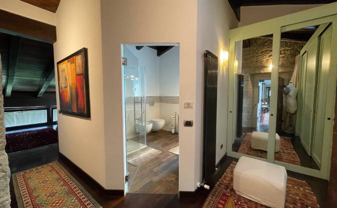 Single Family Home for Sale Via Orelia. Photo#11