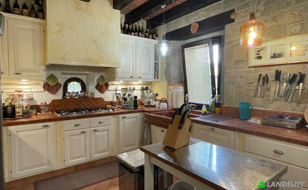 Single Family Home for Sale Via Orelia, 40038 Ca dei Bombi BO, Ca dei Bombi, Metropolitan City of Bologna, Emilia-Romagna, Italy. Photo 9