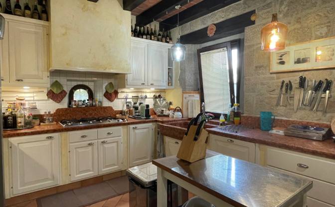 Single Family Home for Sale Via Orelia. Photo#9