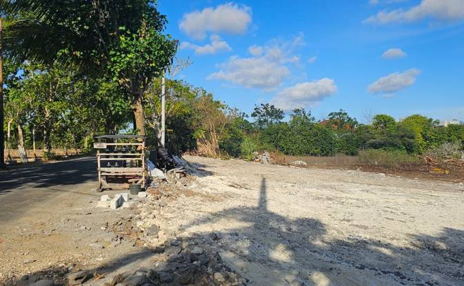 Grondperceel Te koop Jl Pantai Balangan No58. Foto#3