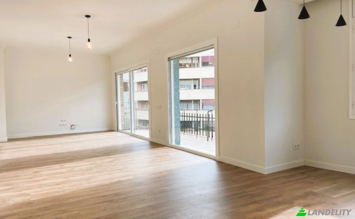 Apartment for Sale C de Roger de Lluria, LEixample, Barcelona, Catalonia, Spain. Photo 1