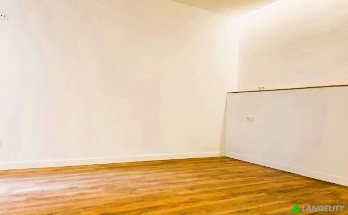 Apartment for Sale C de Roger de Lluria, LEixample, Barcelona, Catalonia, Spain. Photo 17
