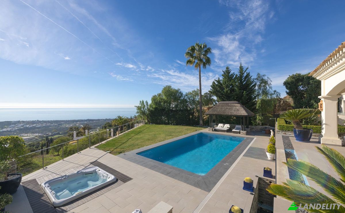 Villa for Sale Carretera de Lomas de Marbella, Marbella, Malaga, Andalusia, Spain. Photo 1