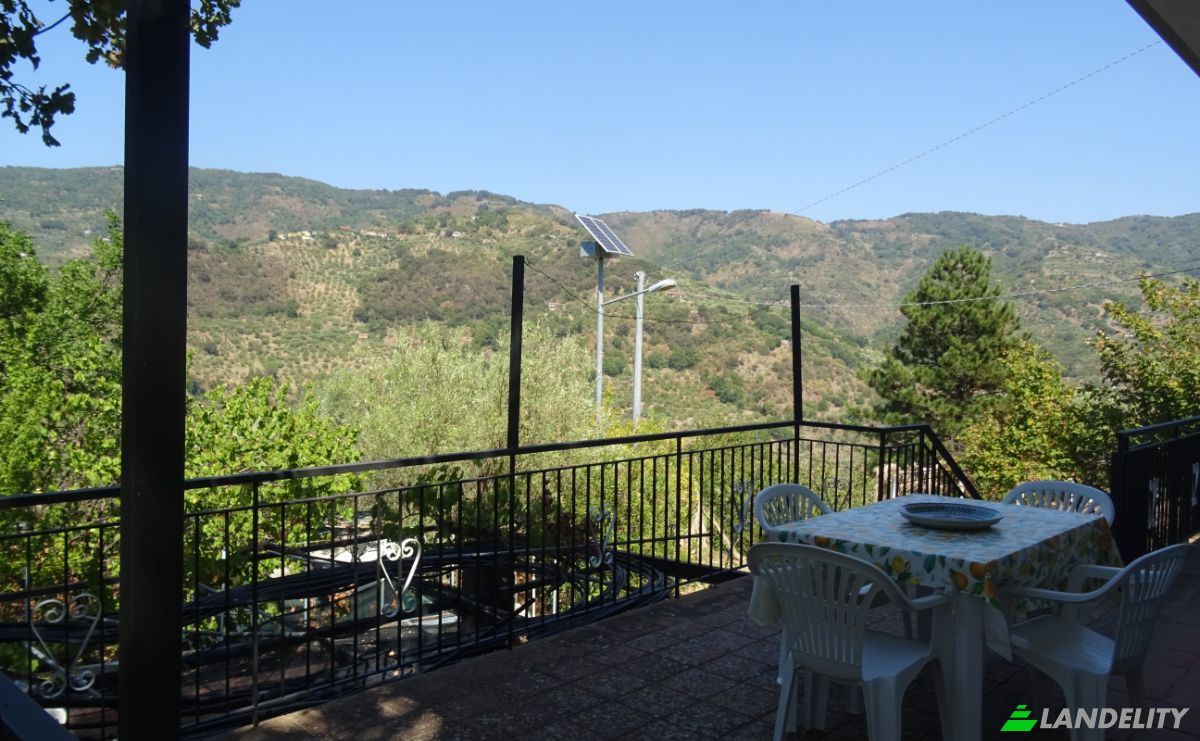 Apartment for Sale Contrada Gorghi, 98069 Sinagra ME, Sinagra, Metropolitan City of Messina, Sicily, Italy. Photo 2
