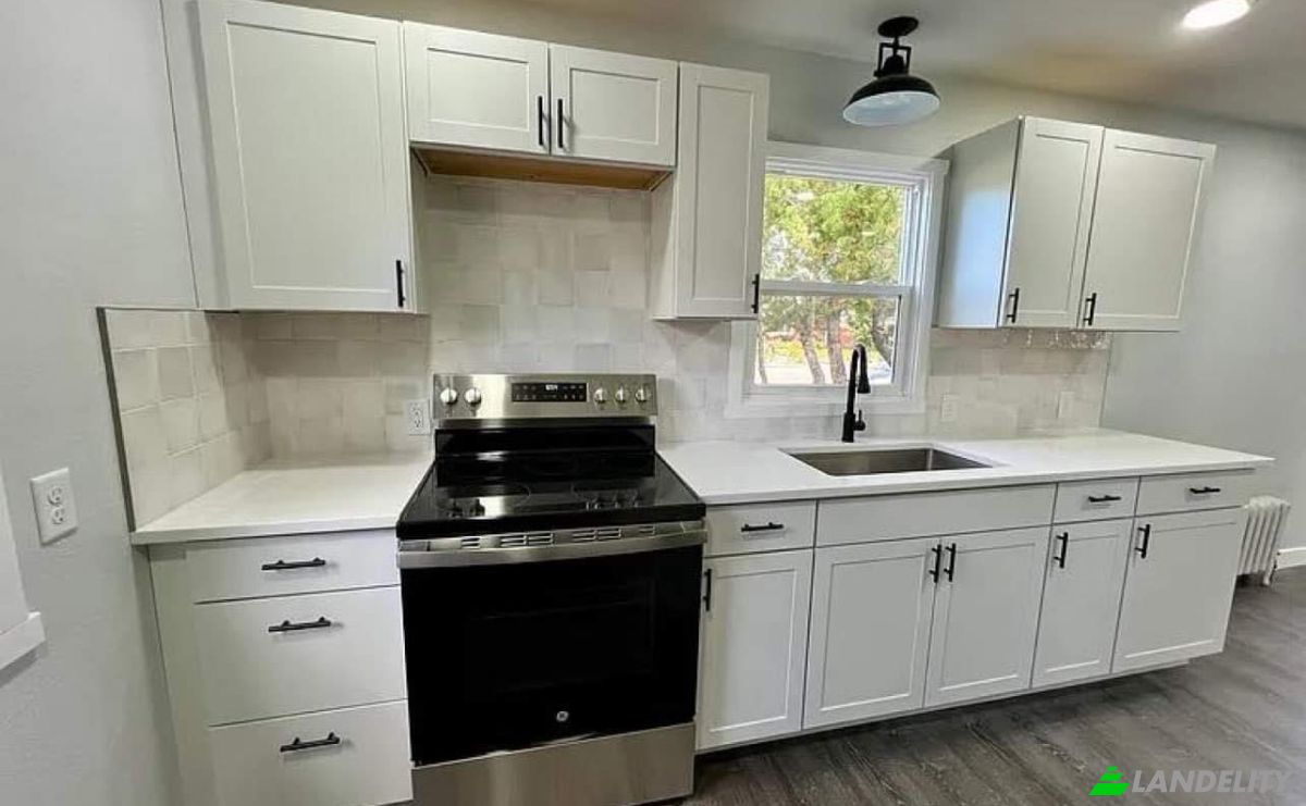 Apartment for Rent 1005 E 20th St, Cheyenne, Laramie County, Wyoming, United States, WY 82001, USA. Photo 3