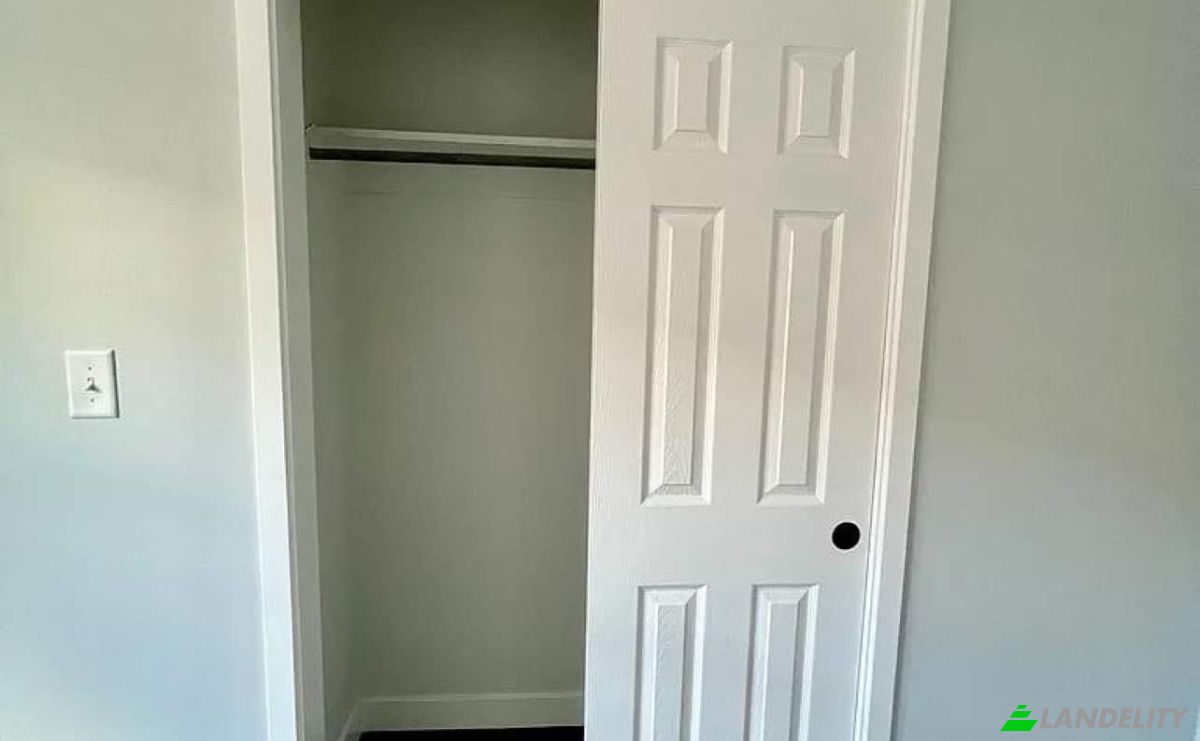 Apartment for Rent 1005 E 20th St, Cheyenne, Laramie County, Wyoming, United States, WY 82001, USA. Photo 6