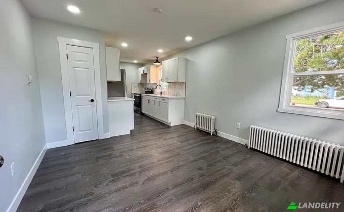 Apartment for Rent 1005 E 20th St, Cheyenne, Laramie County, Wyoming, United States, WY 82001, USA. Photo 7