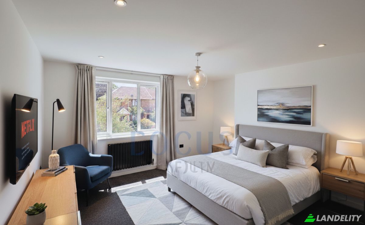 Single Family Home for Sale 6 Northumberland Cres, Feltham TW14 9SZ, Feltham, Greater London, England, United Kingdom. Photo 3