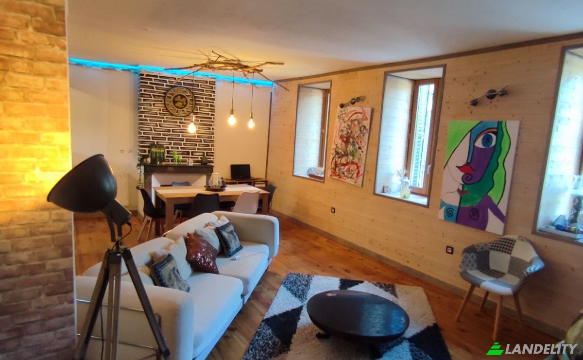 Townhouse for Sale 19 Pl Gabriel Rouy, 31110 Bagneres-de-Luchon, Bagneres-de-Luchon, Haute-Garonne, Occitanie, France. Photo 10