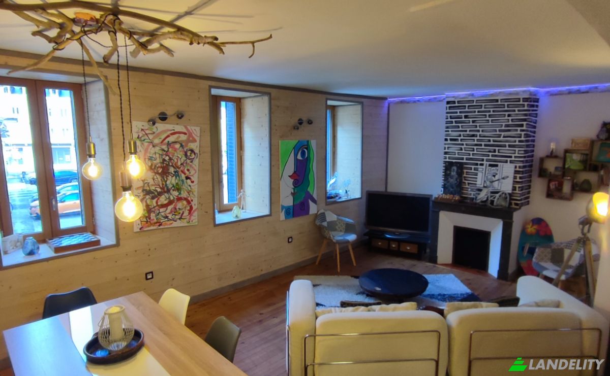Townhouse for Sale 19 Pl Gabriel Rouy, 31110 Bagneres-de-Luchon, Bagneres-de-Luchon, Haute-Garonne, Occitanie, France. Photo 9