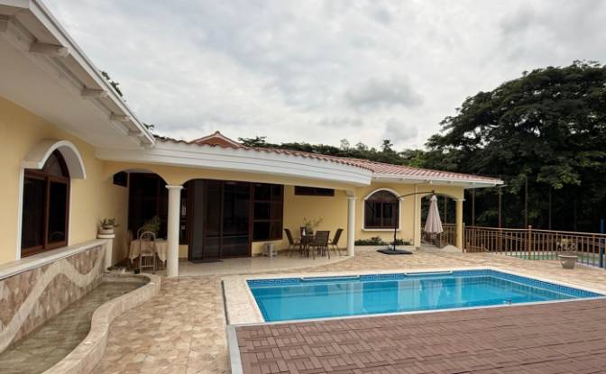 Villa for Sale - Guayaquil, Ecuador